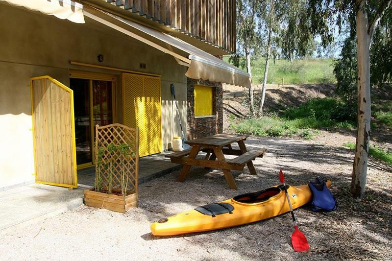 Apartamentos Villa Vacacional Castuera Bagian luar foto