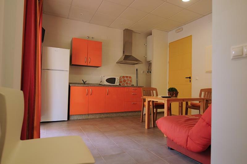 Apartamentos Villa Vacacional Castuera Bagian luar foto